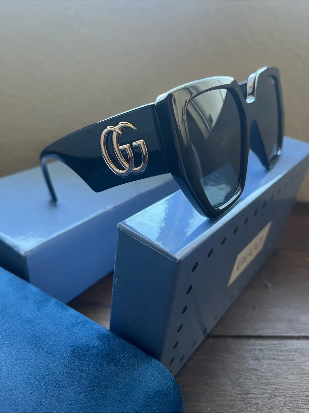 Black Wide-Arm GG Logo Sunglasses
